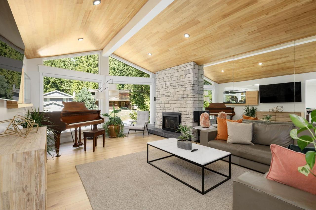 Beautiful Villa With Heated Pool Hot Tub By Forest North Vancouver Dış mekan fotoğraf