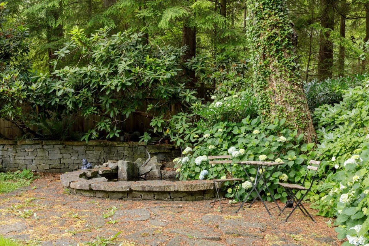 Beautiful Villa With Heated Pool Hot Tub By Forest North Vancouver Dış mekan fotoğraf