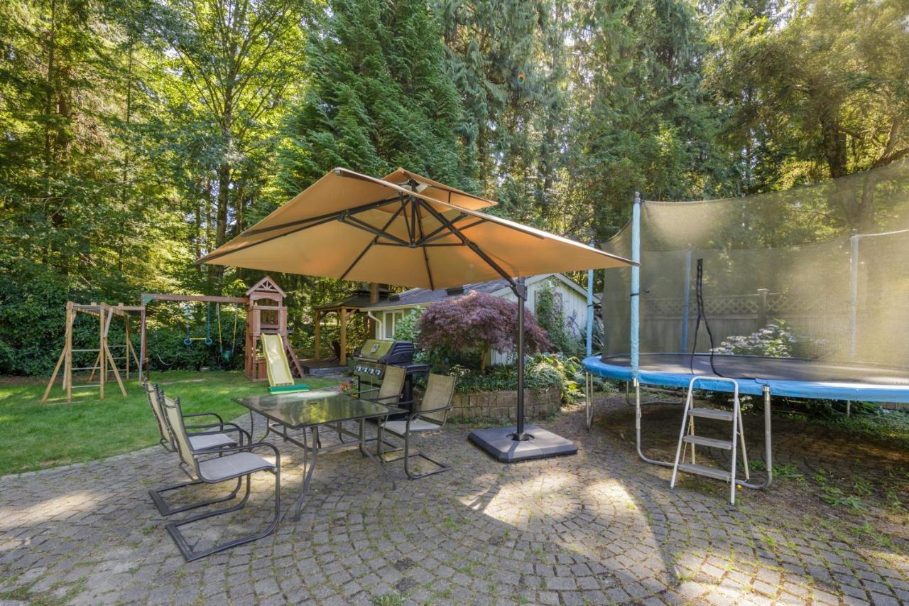 Beautiful Villa With Heated Pool Hot Tub By Forest North Vancouver Dış mekan fotoğraf