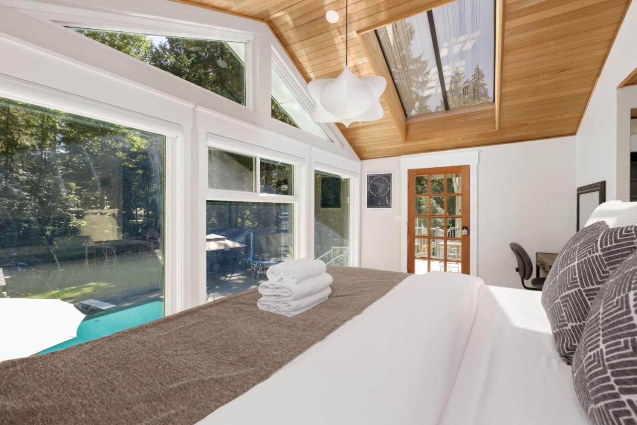 Beautiful Villa With Heated Pool Hot Tub By Forest North Vancouver Dış mekan fotoğraf