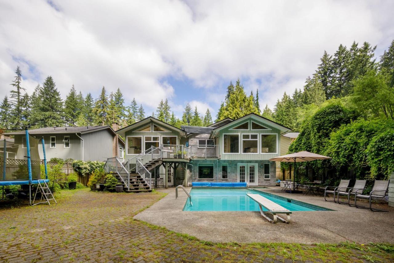 Beautiful Villa With Heated Pool Hot Tub By Forest North Vancouver Dış mekan fotoğraf